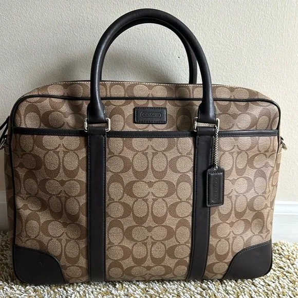 Coach - Picture 2 of 12